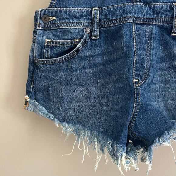 Free People We the Free Summer Babe Cut-Off Overalls Sz 26 - Picture 5 of 9